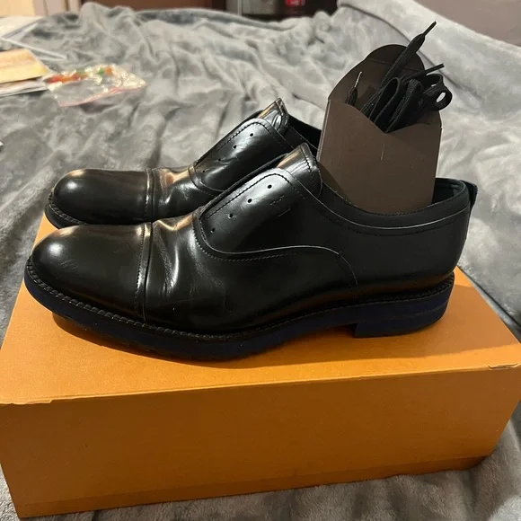 Louis Vuitton | Shoes | Louis Vuitton Blue Bottom Dress  display picture 2